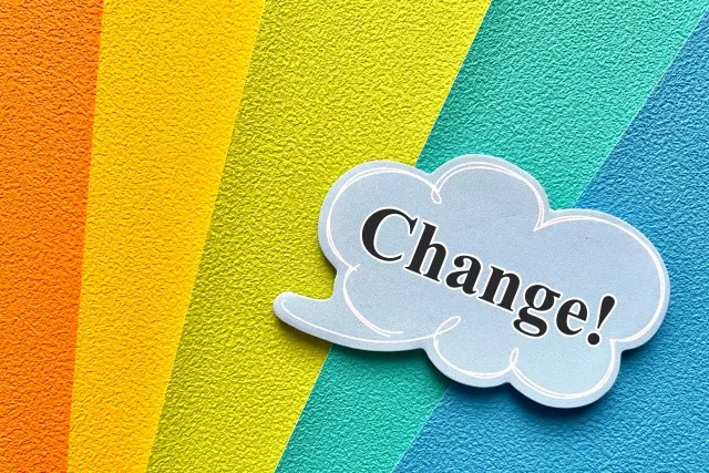 体が変化し切り替わっていることを表すイメージ